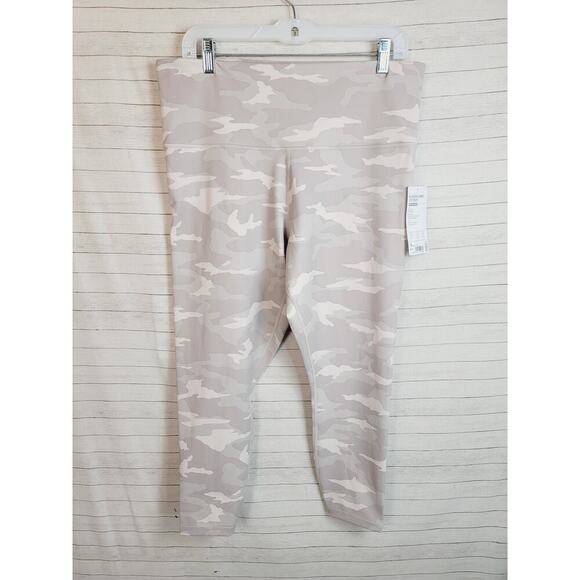 Athleta Elation Camo 7/8 Tight in Taupe, sz 1x - Picture 1 of 14